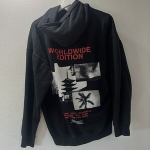 Black boohoo worldwide sweatshirt